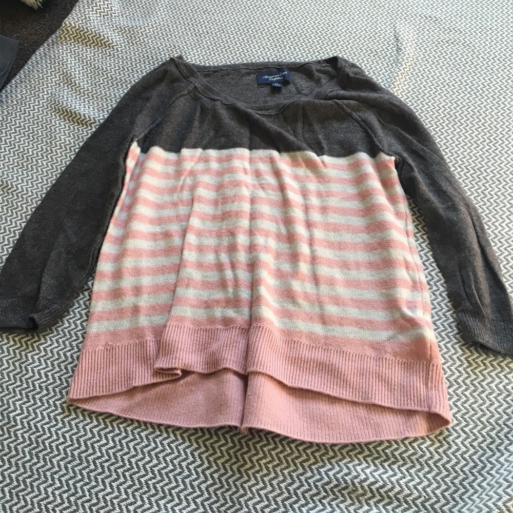AE Brown and pink sweater
